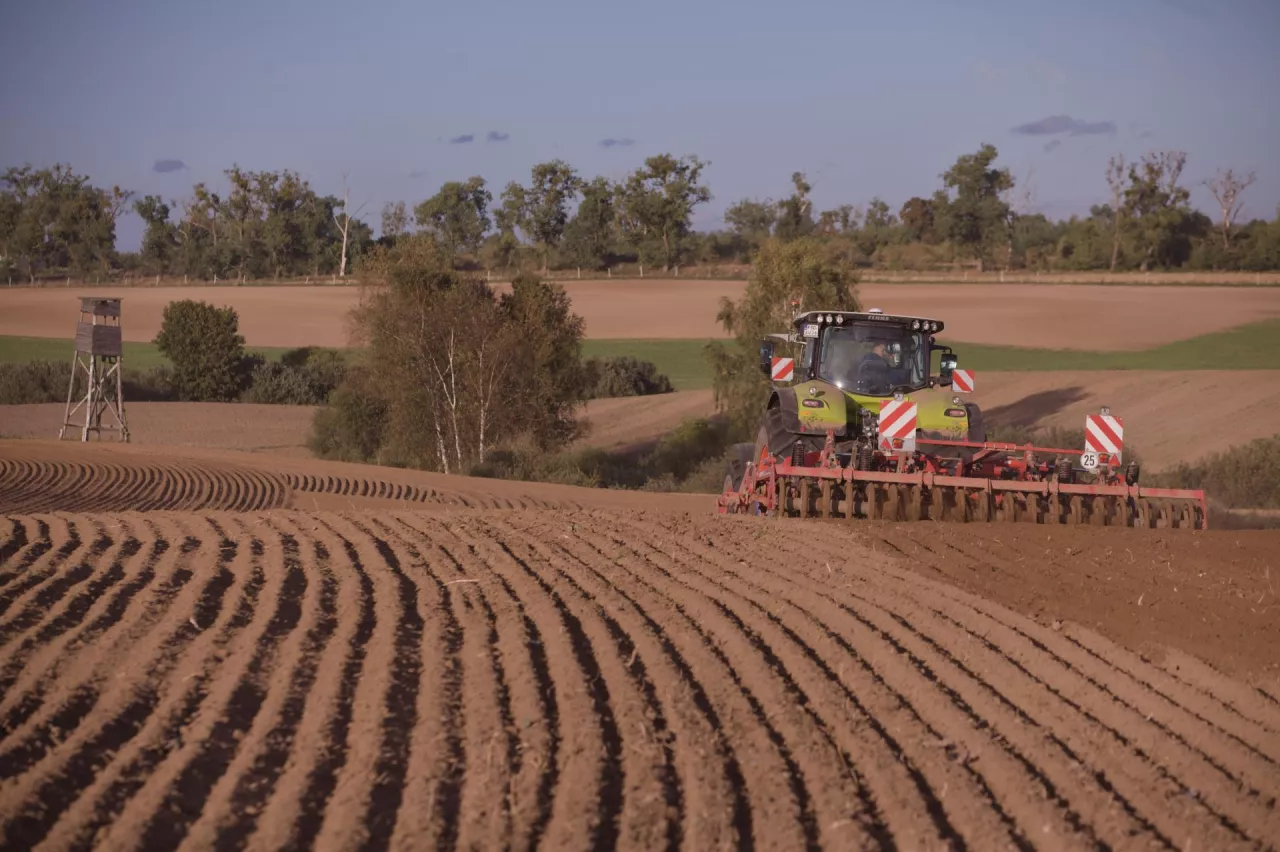 ziemia, grunty orne, grunty rolne, KOWR