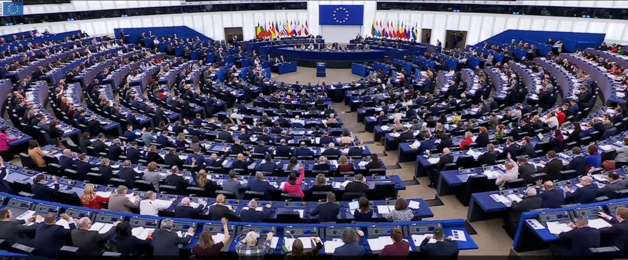 Sesja plenarna Parlamentu Europejskiego – głosowanie nad rozporządzeniem w sprawie klauzul ochronnych w umowie UE–Mercosur.