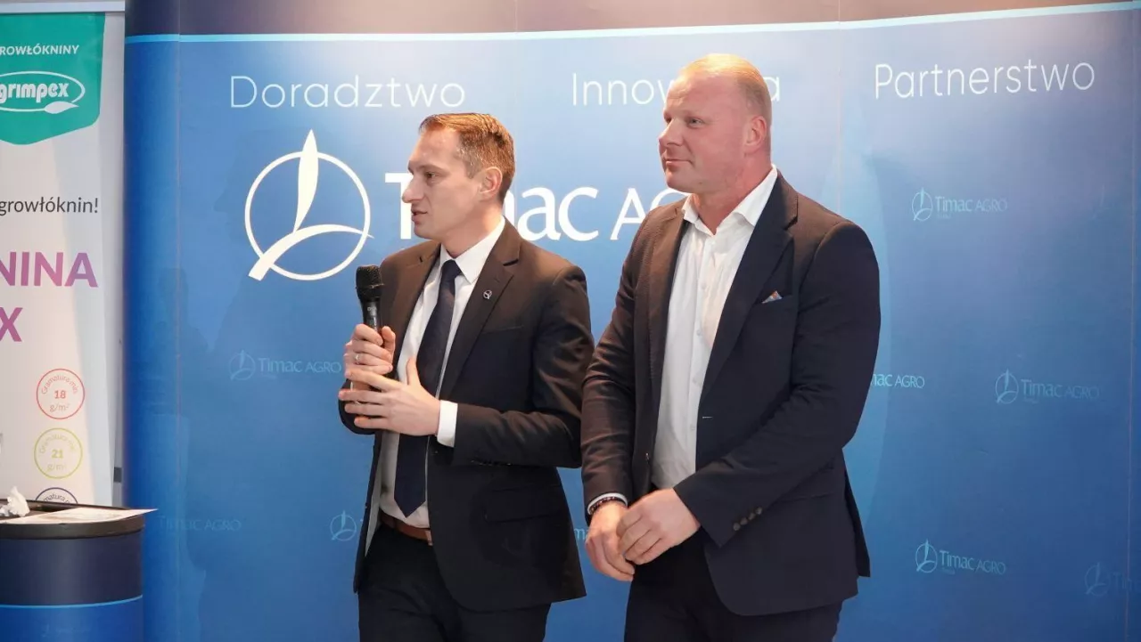 Jacek Witkowski oraz Jan Bruszewski, Timac Agro Polska, podczas inauguracji VipRoom jagodowego 2026