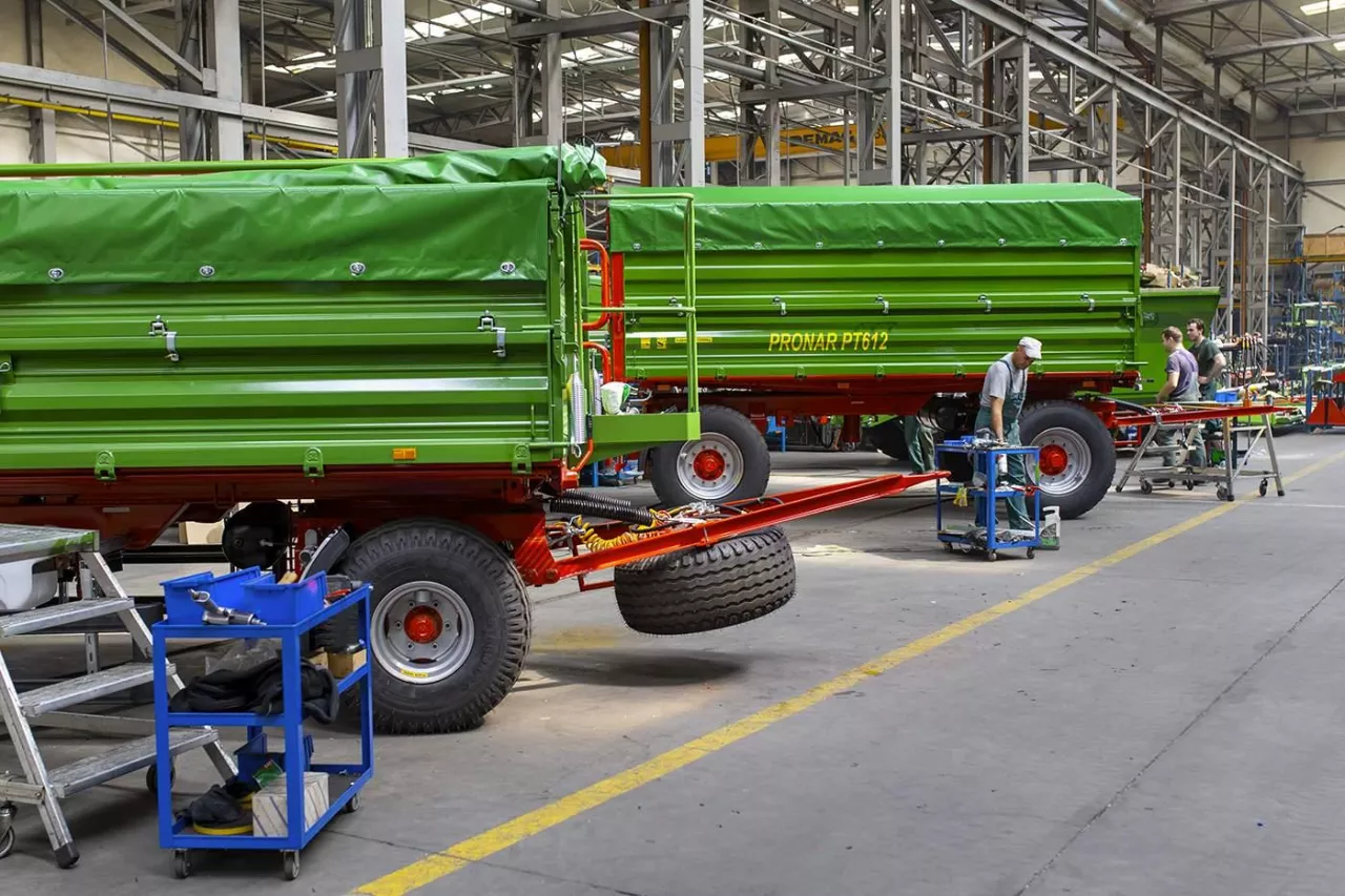 Dobra końcówka 2025 roku pozwoliła wielu polskim firmom spojrzeć optymistycznie w przyszłość. Konieczne jest jednak dalsze poszerzanie sprzedaży, także poza Europę.