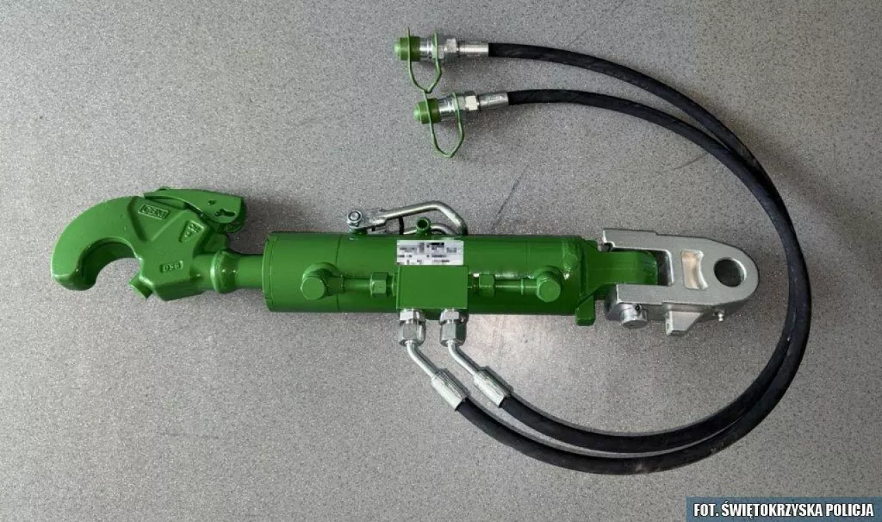 Siłownik został zwrócony prawowitemu właścicielowi, a złodzieje zatrzymani